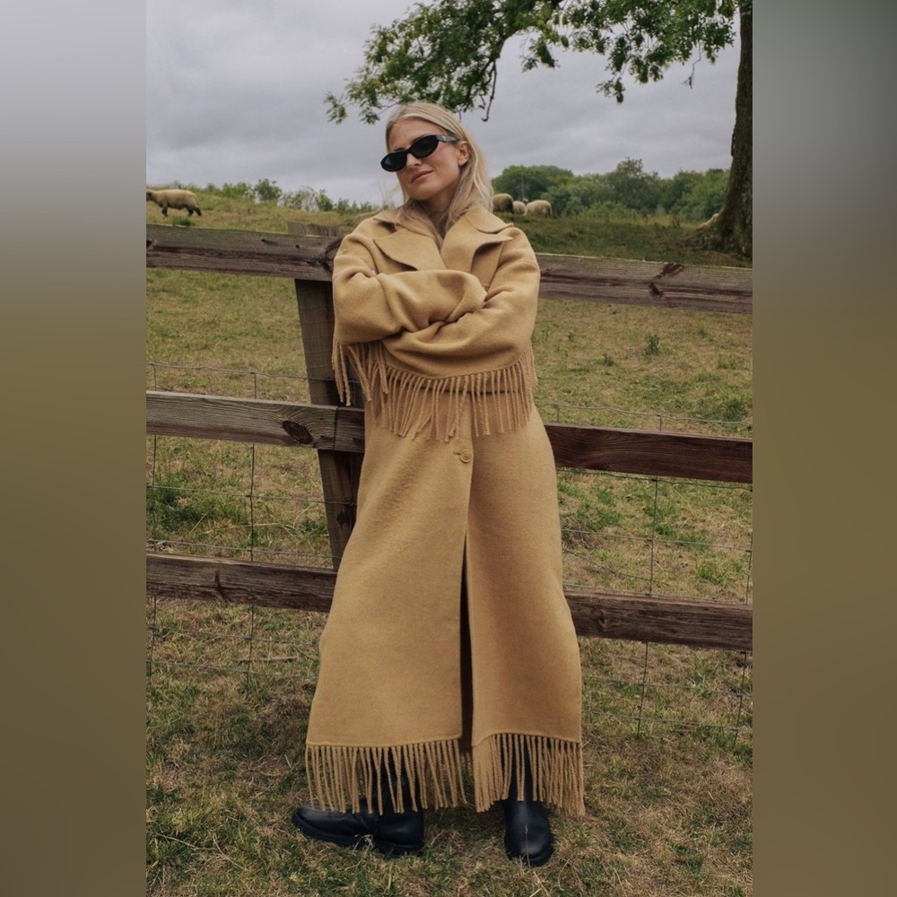 ISO Wool Blend Fringe Detail Coat Olivia TPS x NA-KD